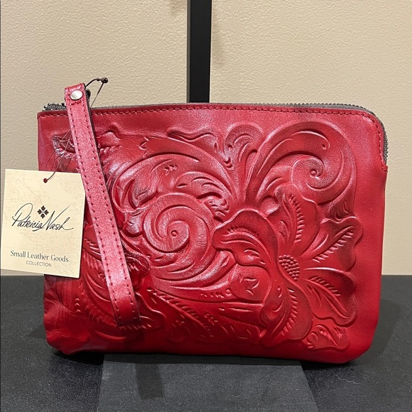 Patricia Nash Handbags - Patricia Nash | Leather Wristlet w/ Tooled Design in “Lava”